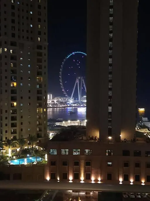 Boutique Apartment Sea Views - Dubai Marina 0*,