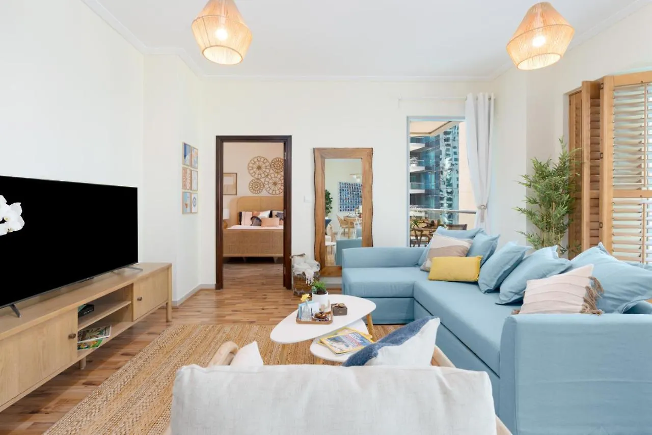 Boutique Apartment Sea Views - Dubai Marina