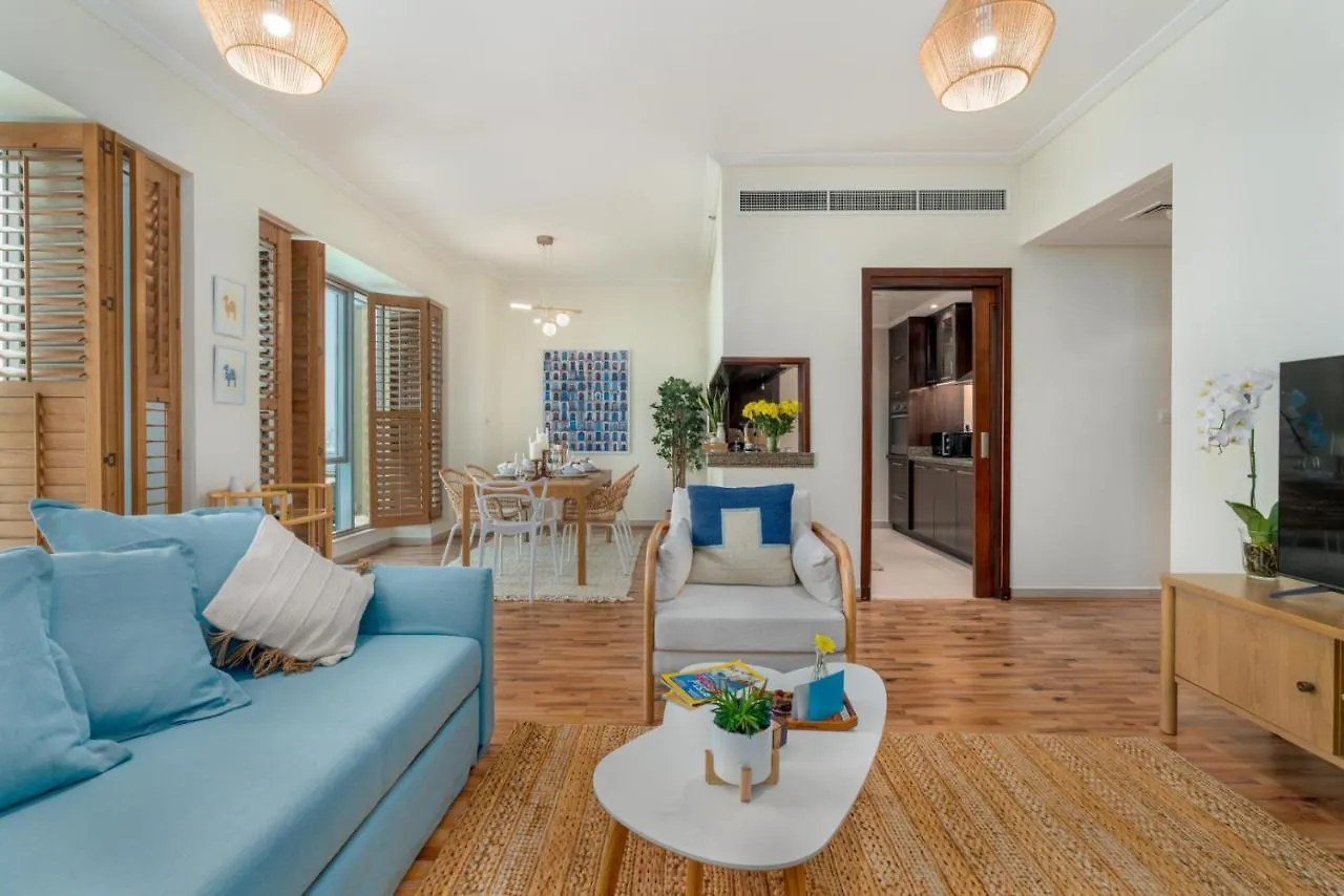 Boutique Apartment Sea Views - Dubai Marina